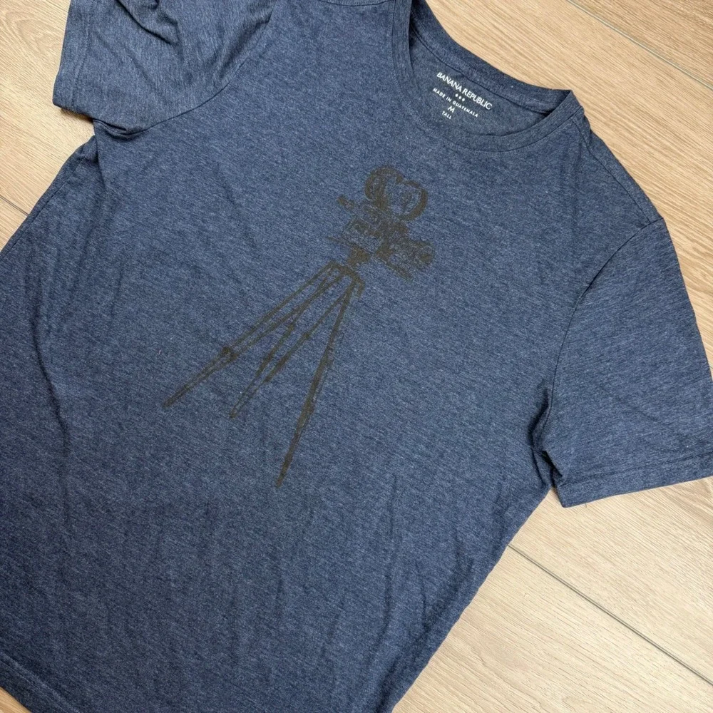 Banana Republic Mens T-Shirt Movie Camera Graphic Blue M Tall